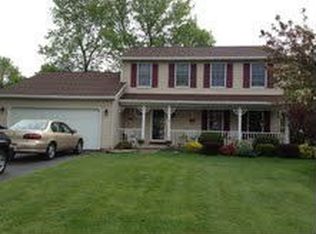 675 Bram Hall Dr, Rochester, NY 14626