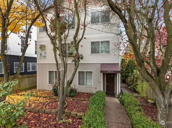 10511 Midvale Ave N 301, Seattle, WA 98133