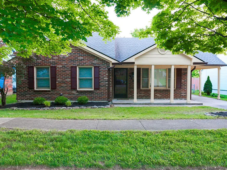 840 Overview Dr — Photo 1