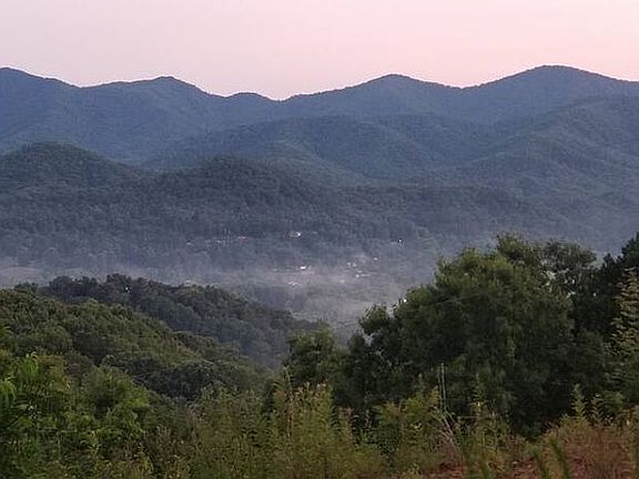 5th image of 397 Graybeard Mountain Trl