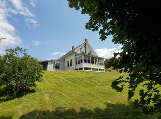 8 Highland Ave, West Lebanon, NH 03784