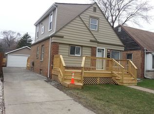 1672 State Line Rd, Calumet City, IL 60409