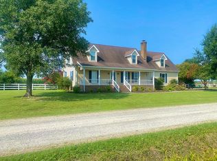 613 Meadstown Rd, Elizabeth City, NC 27909