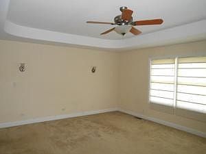 5th image of 132 Oak Ave