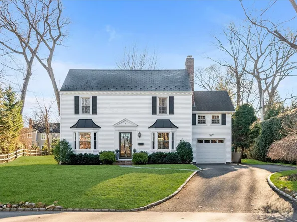 6 Bayberry Ridges, Roslyn, NY 11576