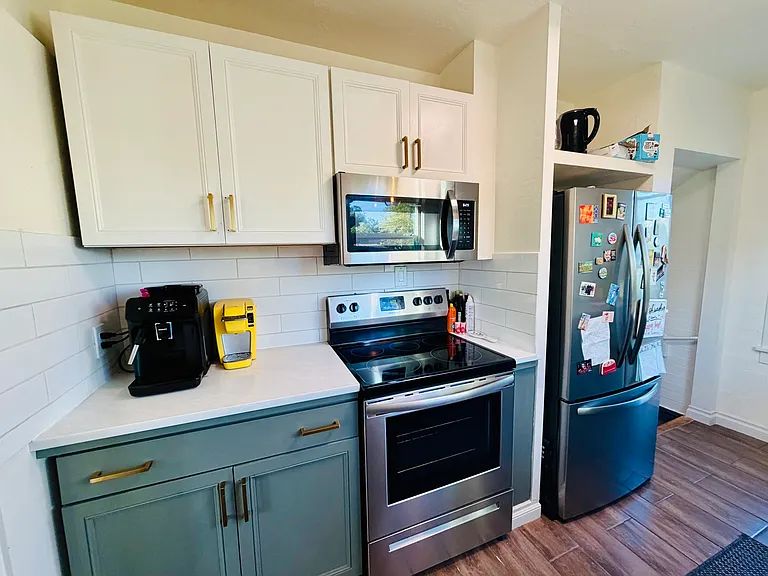 790 17th St NE — Photo 30