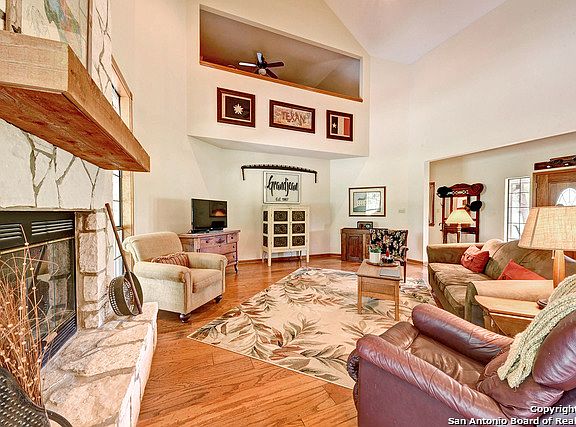 4th image of 123 Dresden Wood Dr