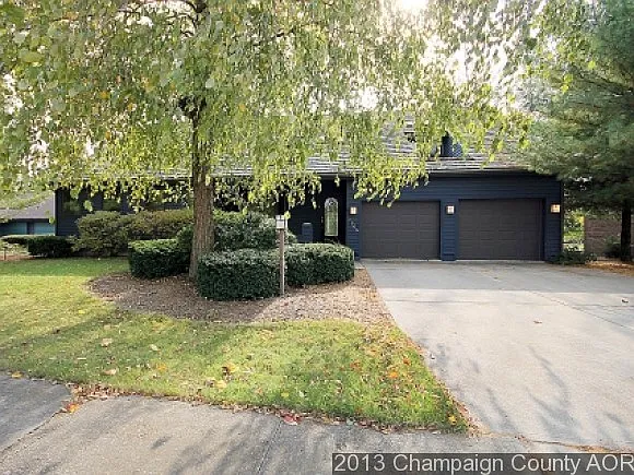 2505 Applewood Rd photo 1