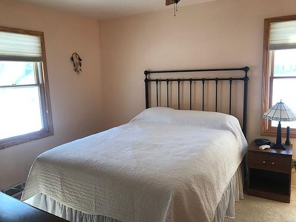 5th image of 1011 Lizzie St