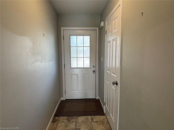 5th image of 60 Netherwood Rd