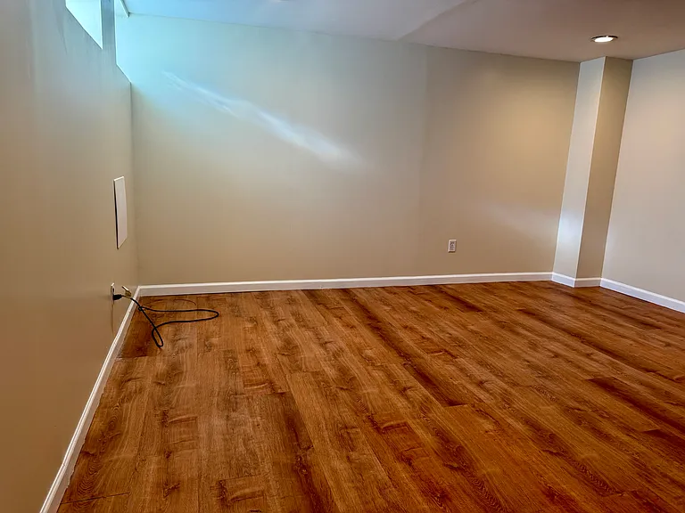 3512 Elmora Ave — Photo 11