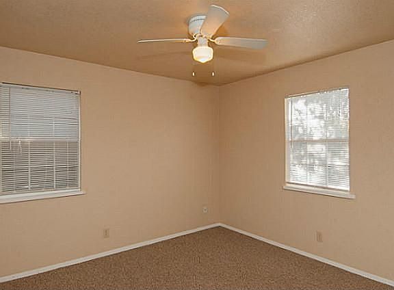 3rd image of 355 Blossom Dr
