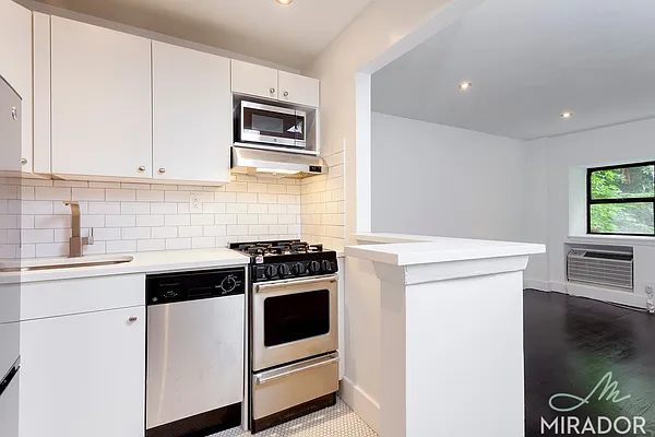 Rented by Mirador Real Estate | media 7