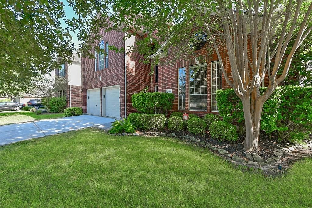 5727 Ames Xing, Sugar Land, TX 77479 | Zillow