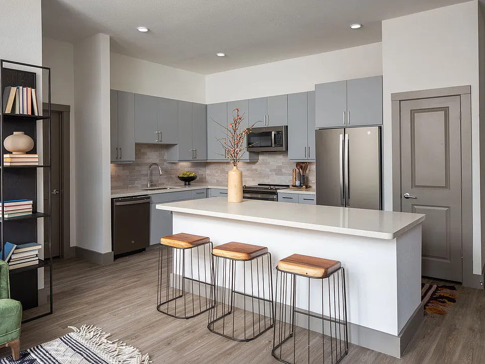 Broadstone East End apartments community photo
