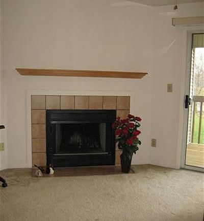 3rd image of 1401 Lake Pointe Way #14018