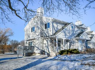 7324 Mockingbird Ln, Middleton, WI 53562