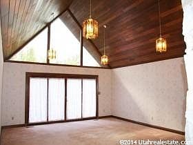 2nd image of 661 Woodmore Dr