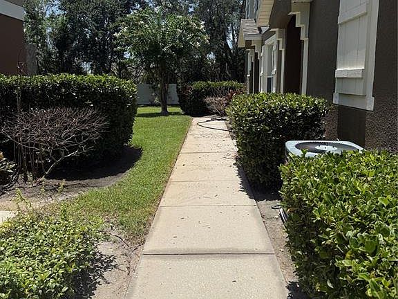 2nd image of 1993 ESTANCIA CIRCLE #B