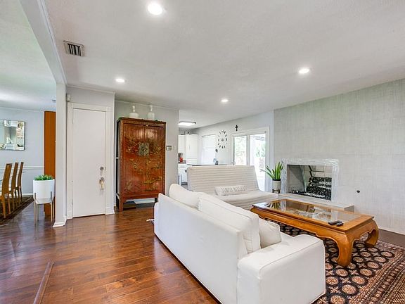 3rd image of 14743 Tanglewood Dr