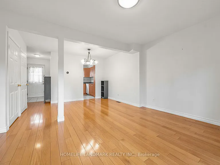 67 Godstone Rd #112 — Photo 13