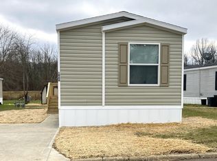 1068 S Park Dr #1068, Brookfield, OH