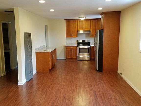 View of the dinning room and open kitchen, New floor