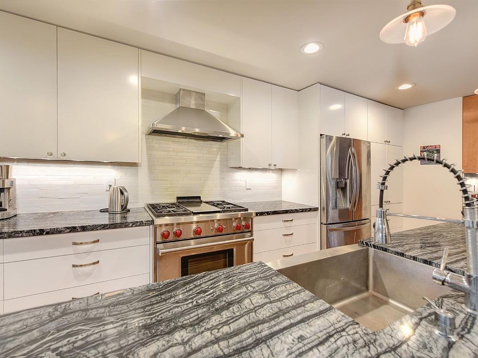 1st image of 4741 Lei St
