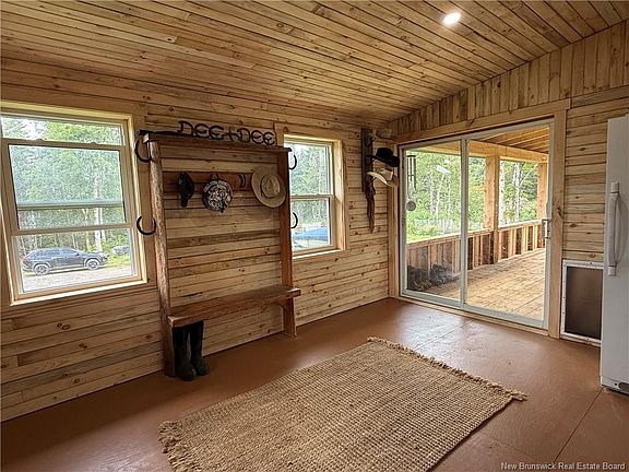 5th image of 1689 Kintore Rd