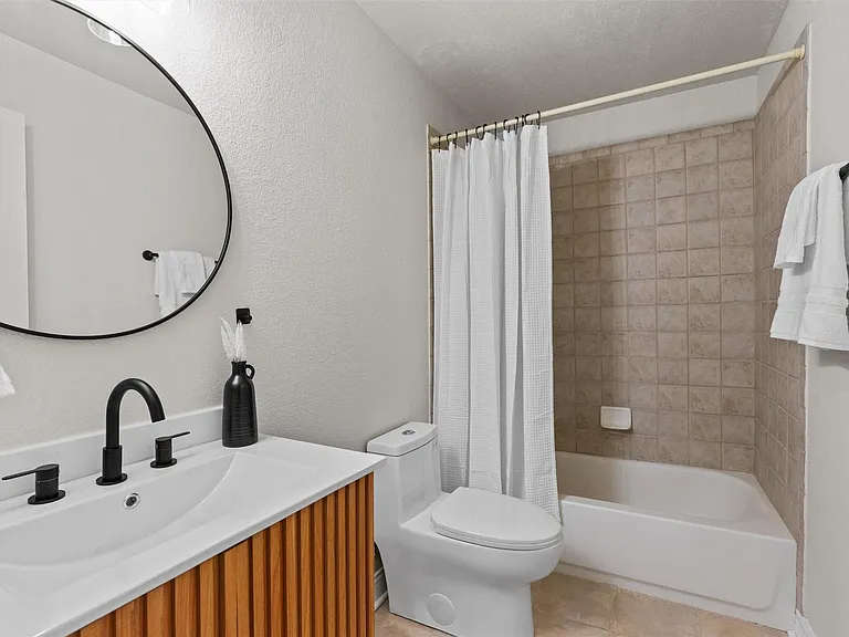 312 Country Club Dr — Photo 24