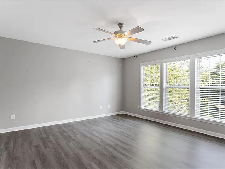6250 Whirlaway Dr — Photo 6