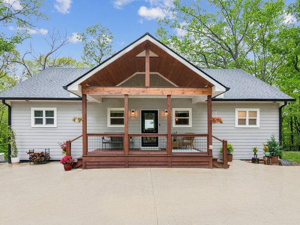 774 Hickory Ridge Dr, Ellijay, GA 30536