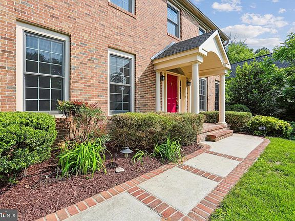 4th image of 18173 Darnell Dr