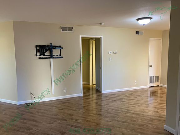 2nd image of 999 W Evelyn Trl #89