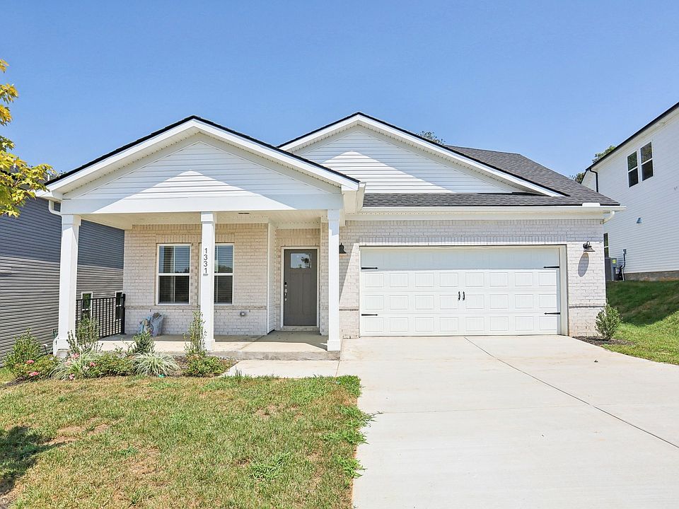 1st image of 1331 Bluffton Cir