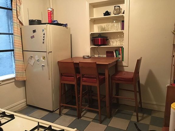 2nd image of 100 2nd Ave