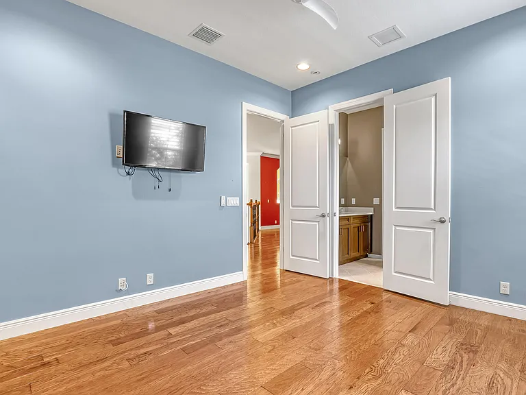 6464 Bellamalfi St — Photo 47