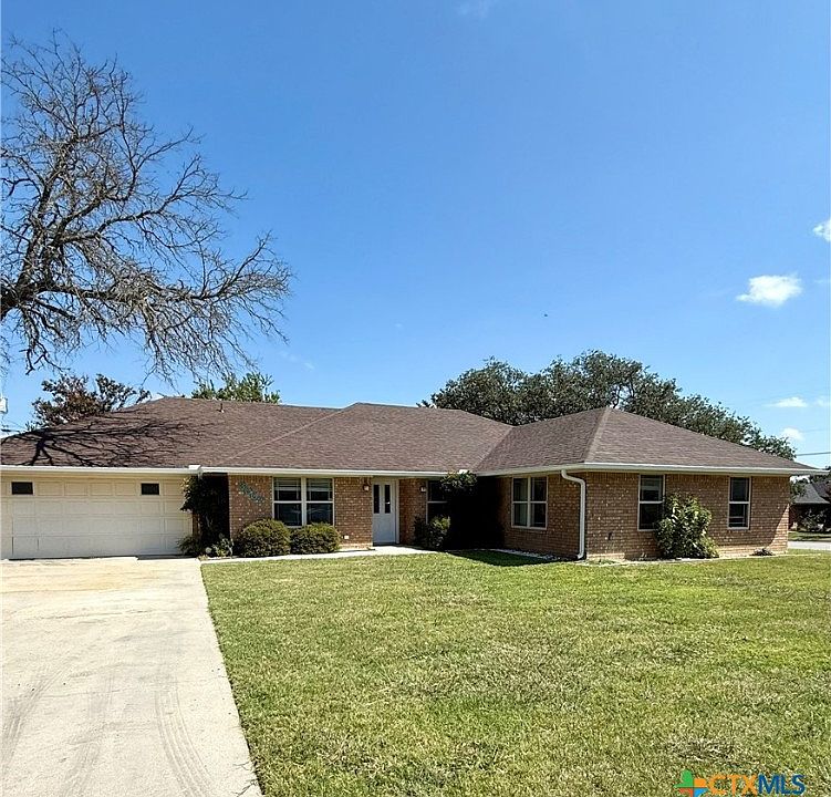 1st image of 3002 Lois Cir
