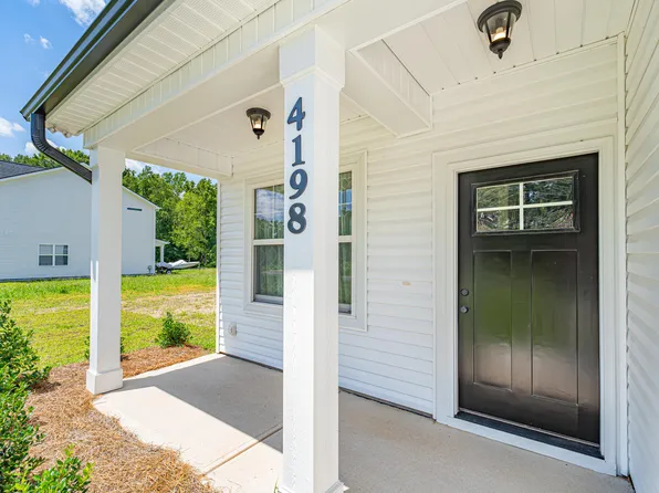 4198 Darroch Rd, Lillington, NC 27546