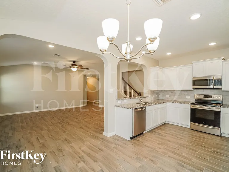 2267 Hawk Dr — Photo 7