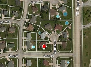1 Sapphire Ct, O'Fallon, MO 63366