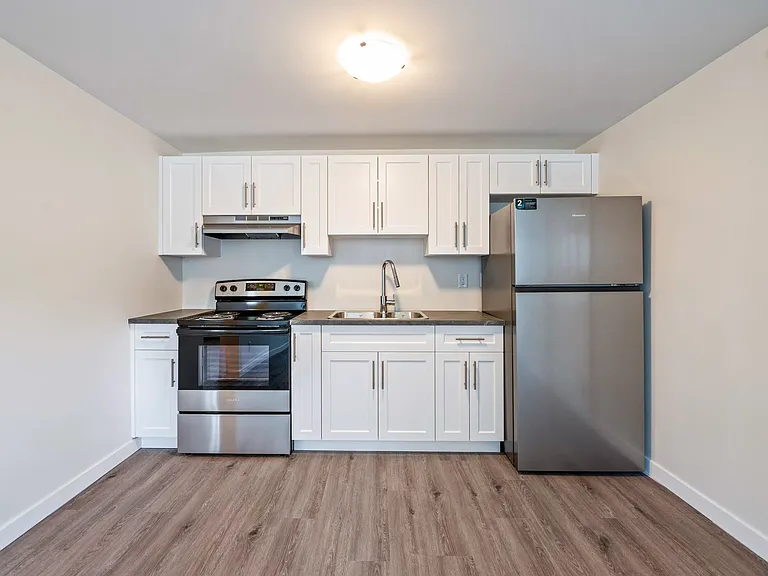 9250 Edwards Rd #5 — Photo 30