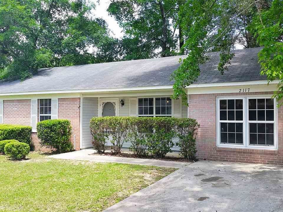 1st image of 2117 Foster Dr