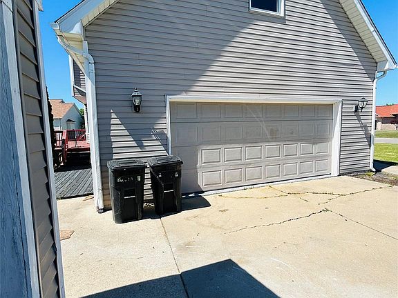 2nd image of 2335 Pebble Creek Dr