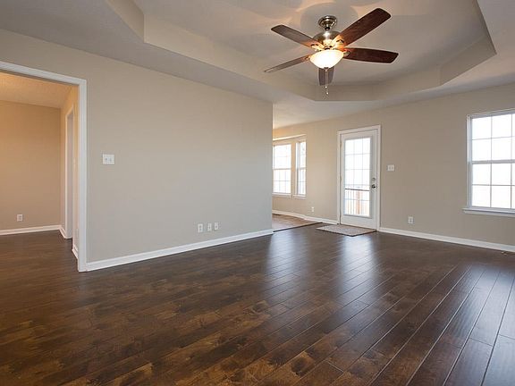5th image of 1330 Burchett Dr