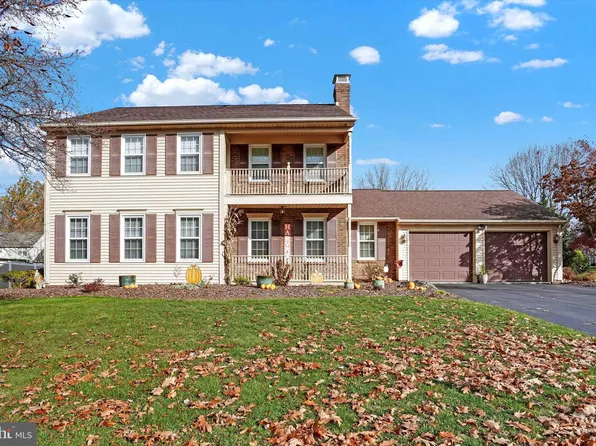 1313 Crownvetch Dr, Landisville, PA 17538