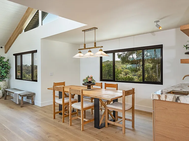 3525 Coast View Dr — Photo 42