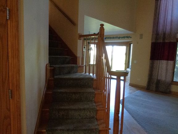 4th image of 11028 W 167th Pl