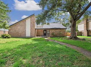 19715 Sweet Forest Ln, Humble, TX 77346