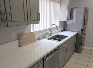 Norton Villa, Los Angeles, CA 90005